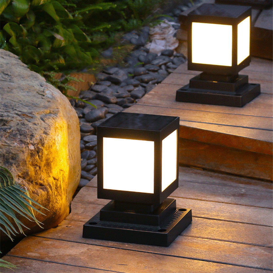 Solar Garden Light – LED Outdoor Decorative Light for Courtyards, Tables & Columns