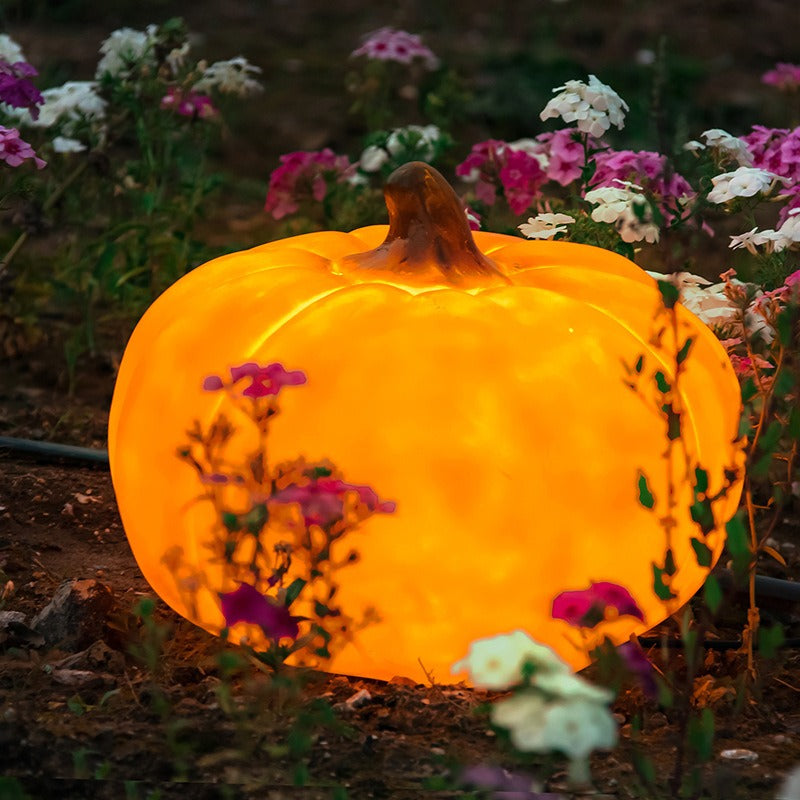 Solar Pumpkin Garden Light – Resin Illuminated Pumpkin Lawn Décor